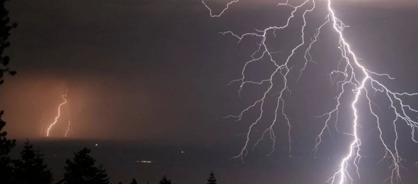 Έκτακτο δελτίο της ΕΜΥ για καταιγίδες στα κεντρικά, βόρεια, δυτικά και βορειοδυτικά της χωρας